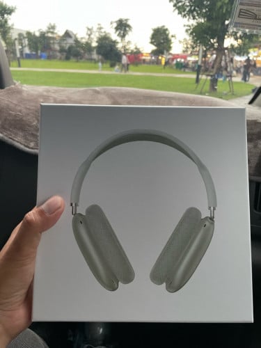 Max With Smart Case 22$