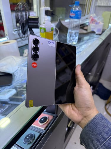 Samsung fold6 ក្រុមហ៊ុនsim2 ស្អាត99%