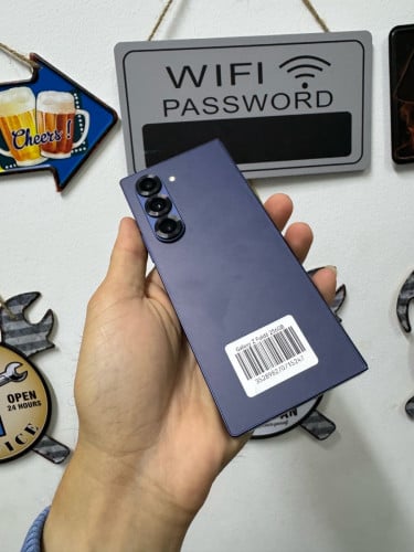 Samsung ZFold6 256G 98.99% 799$