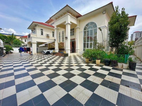 Single Villa For Rent 5000$