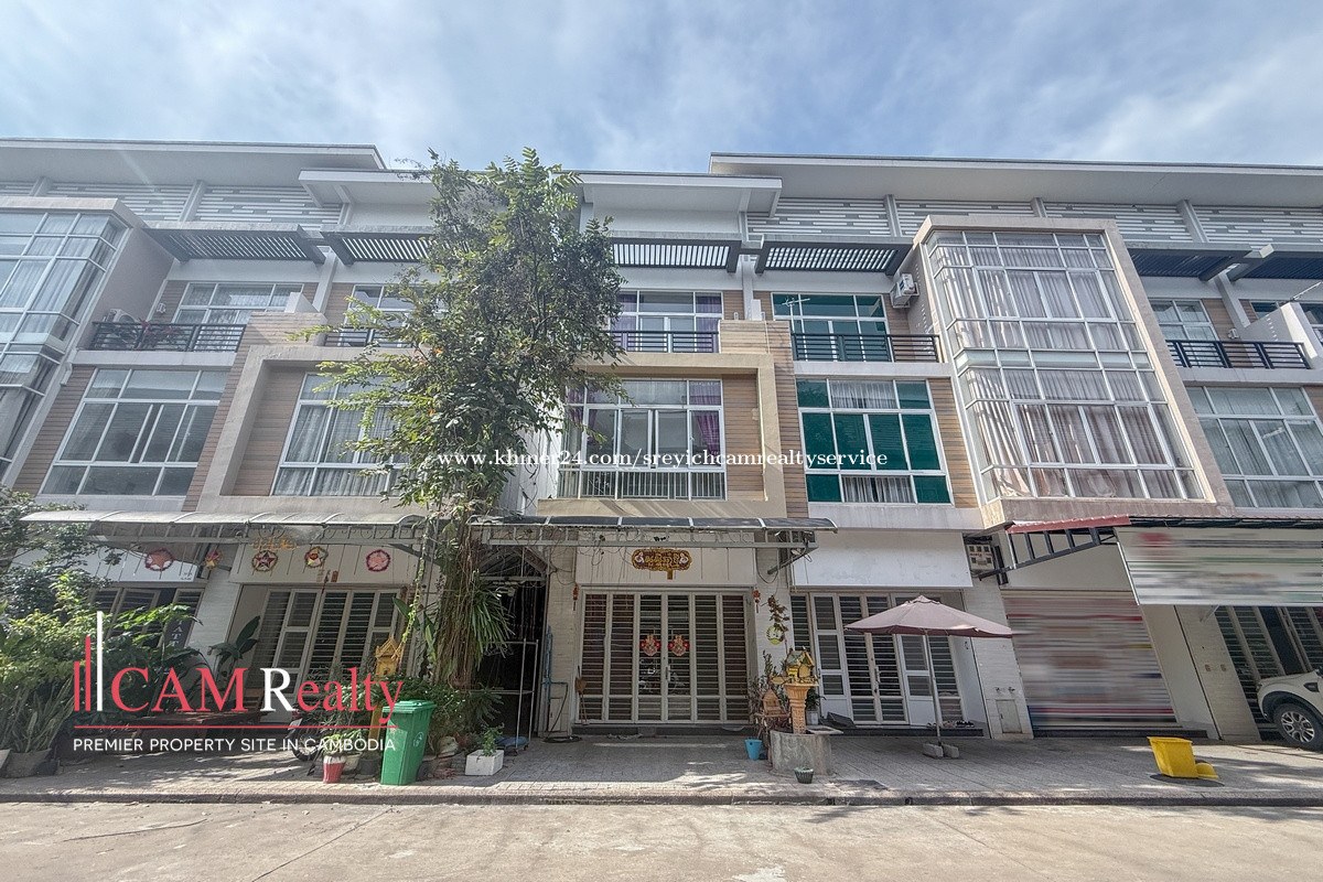 ផ្ទះអាជីវកម្មសម្រាប់លក់ក្នុងបុរីប៉េងហួតបឹងស្នោរ