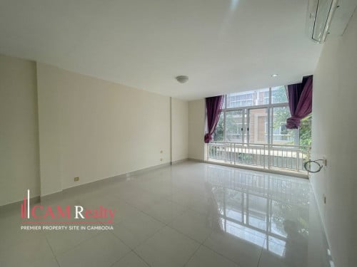 ផ្ទះអាជីវកម្មសម្រាប់លក់ក្នុងបុរីប៉េងហួតបឹងស្នោរ