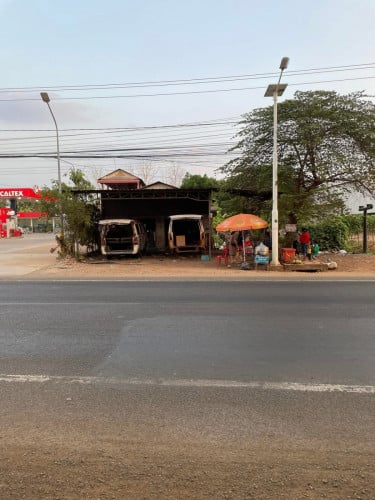 ដីលក់នៅជាប់ផ្លូវជាតិ