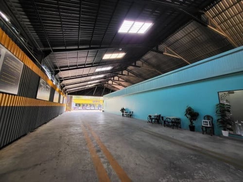 ដី/ឃ្លាំងលក់បន្ទាន់ពីមុនលក់នៅសែនសុខ ជាប់ផ្លូវម៉ុងរិទ្ធី ក្បែរបុរី និងជិតផ្សារ Chip Mong Sen Sok Mall