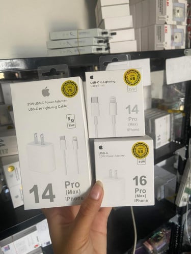 ឆុតសាក iPhone 📲 35W 🔥មានស្តុបបងៗ😘