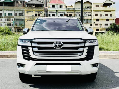 2022 Toyota Land Cruiser VXR Full option