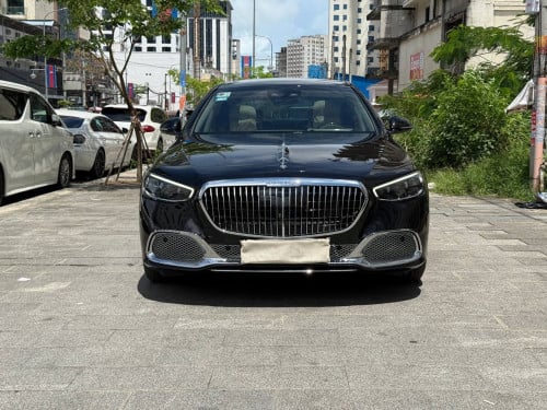 2024年迈巴赫S480，四座