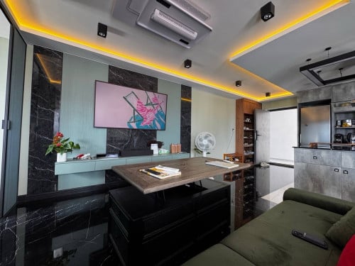 3 Bedroom Lolf Condo For Rent