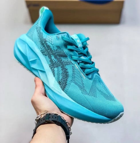 ASICS Novablast 5 Running shoes