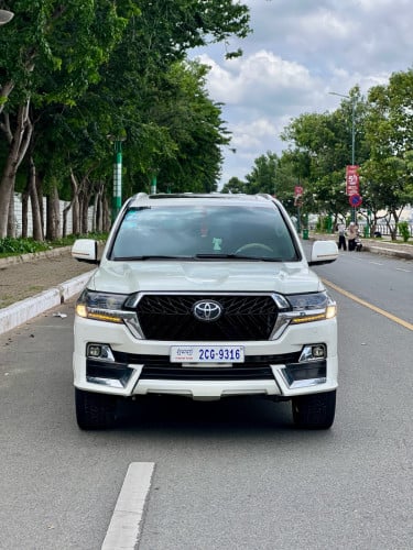 Land Cruiser 011ខួប60ឆ្នាំឡើង021ក្រៅក្នុង