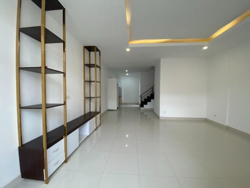 LH2 - the Flora for Sale (House No. LH66)