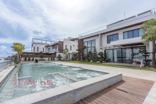 Luxury Vacaction Villa For Sale in Bak Khaeng | ផ្ទះលំហែសម្រាប់លក់នៅក្នុងសង្កាត់បាក់ខែង​