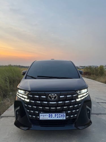 Toyota Alphard  Hybrid 2016 up 2025( កៅអីដើរកណ្ដាល) តាបឡូសុីន 📍ឡាននៅPP (ម្ចាស់ផ្ទាល់)