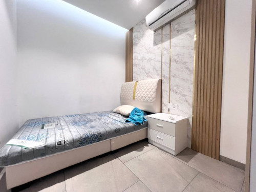 Urban Village 2 Bed For Rent 450$
