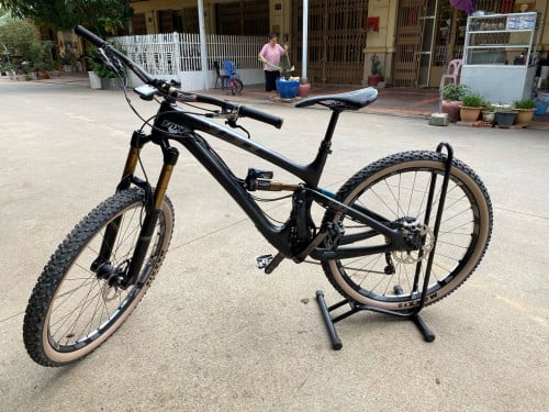 YETI S27.5 For Sale