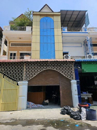 ផ្ទះអាជីវកម្មសម្រាប់ជួលនៅទឹកល្អក់