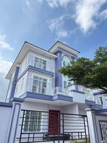 វីឡាភ្លោះដីធំ1គូ ដាក់លក់បន្ទាន់