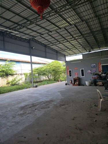 🔊 ឃ្លាំង និងដី សម្រាប់ជួល នៅប៉ូចិនតុង / Warehouse & Land For Rent