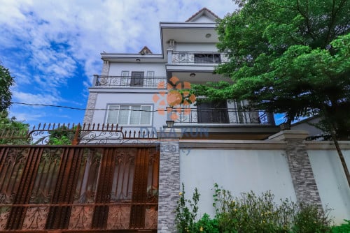 7 Bedrooms House for Rent in Siem Reap City, in Sala Kamreuk