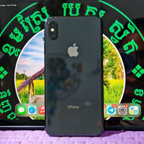 iPhone Xs Max មានស្គេនមុខ(វ៉ៃដូរបាន)