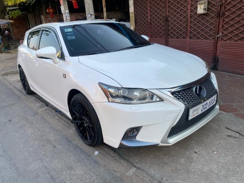 Lexus CT 200h 2011