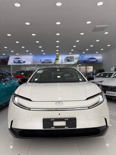 MODEL TOYOTA BZ 5 Pro 630Km