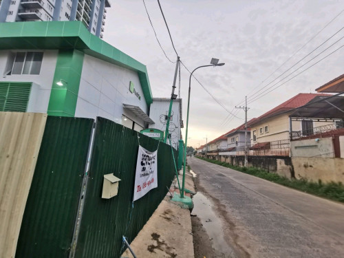 ការិយាល័យ ឃ្លាំង និងដីសម្រាប់ជួល ទីតាំងតែមួយ