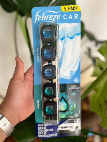 ទឹកអប់ឡាន Febreze Car