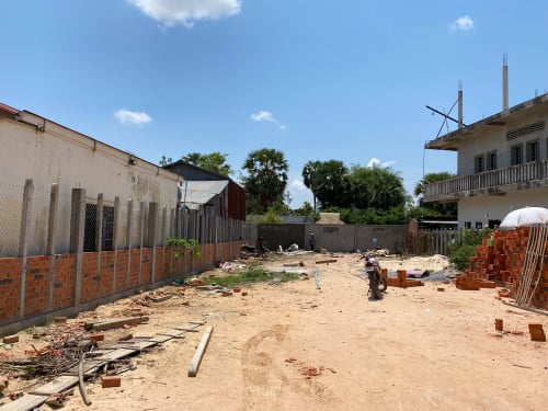 ដីលក់ កណ្តាលក្រុង LAND FOR SALE
