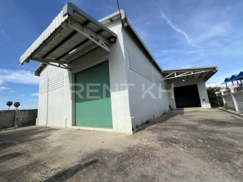ឃ្លាំងសម្រាប់ជួលនៅជិតបុរីពិភពថ្មី (ផ្លូវជាតិលេខ៣) / Warehouse Rent at Sangkat Phleung Chheh Roteh