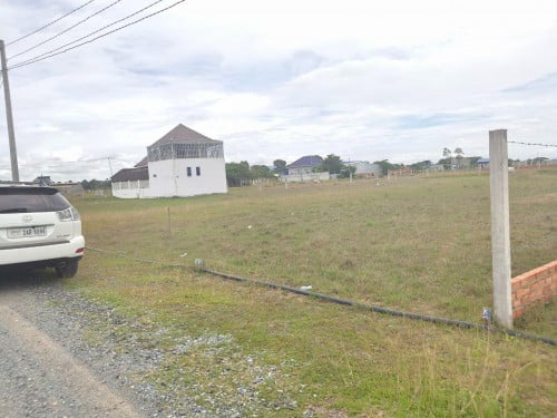 Land Size: 15m x 20m