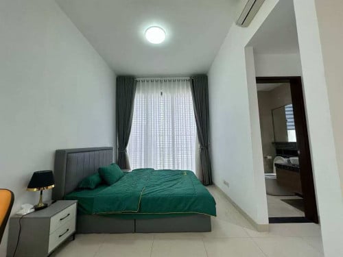 Studio for rent @ The Gateway