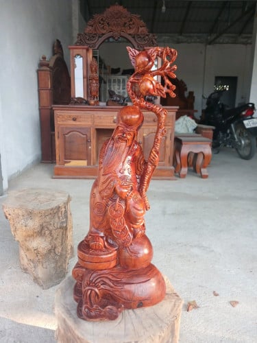 តាអាយុវែងខ្លឹមនាងនួនទឹកដៃvip