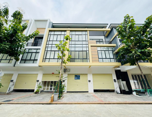ផ្ទះអាជីវកម្មសម្រាប់ជួល | Shophouse for Rent