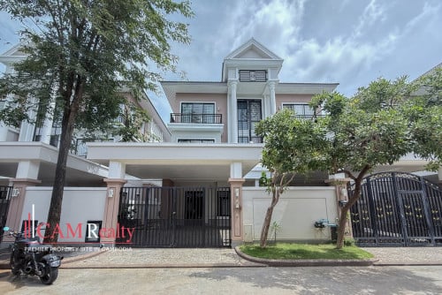 🏠4 Bedrooms For Rent In Borey Peng Huoth 50M