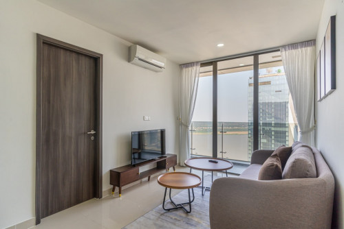 🏢 THE PEAK – 2-Bedroom Condo for Rent