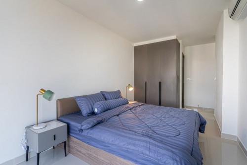 🏢 THE PEAK – 2-Bedroom Condo for Rent