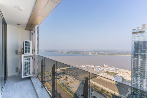 🏢 THE PEAK – 2-Bedroom Condo for Rent