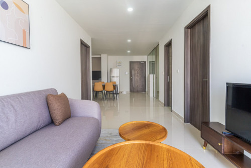 🏢 THE PEAK – 2-Bedroom Condo for Rent