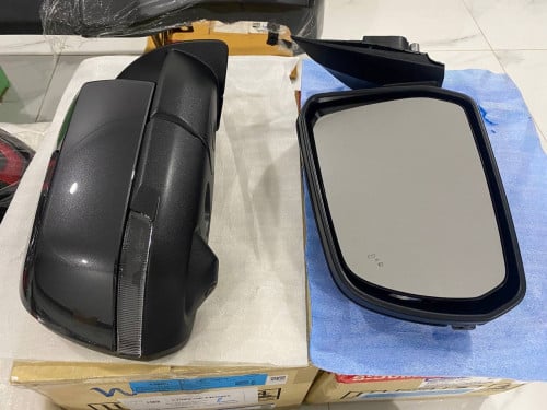 កញ្ចក់ចំហៀង Wildtrak 23-25