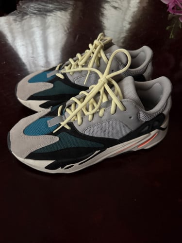 Adidas Yeezy Boost 700 V1 Waverunner