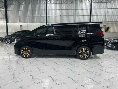 Alphard Russia 2018 73000$