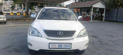 Lexus04 ប៉ុង2 half full អត់ច្រេៈ100% លក់បន្ទាន់