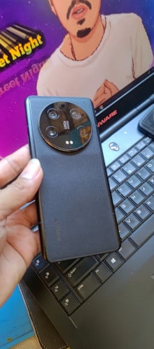 Mi 13 Ultra សំណុំ (CH Version)