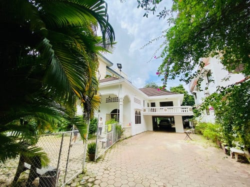 Small Villa 3 Bedrooms For Rent At Chroy ChongVa