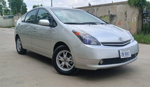 TOYOTA PRIUS FULL