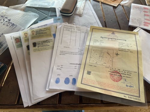 ដីប្លង់រឹងជិតផ្លូវជាតិលក់