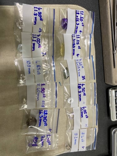 ត្បូងធម្មជាតិគុណល្អ តម្លៃសមរម្យ