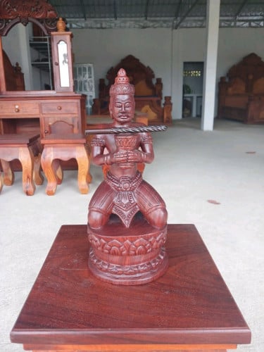 តាដំបងគ្រញ៉ូងខ្លឹមនាងនួន