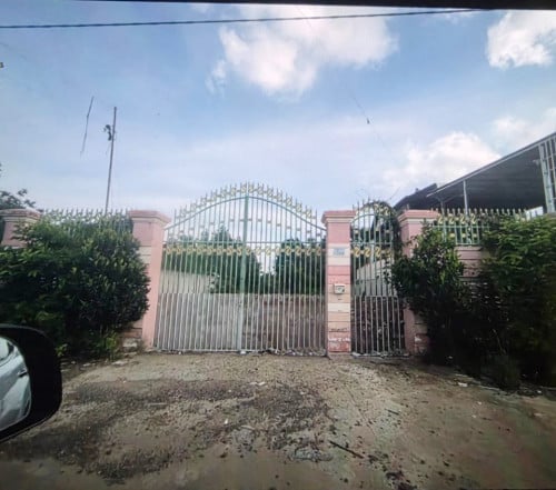 ដីសំរាប់លក់បន្ទាន់នៅជាប់ទនេ្ល ទីរួមខេត្តកំពង់ចាម